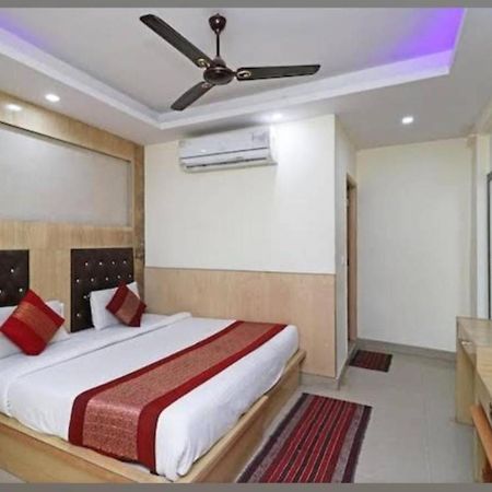 Hotel Perfect Spot- Main Bazar - Walking Metro Station New Delhi Exterior photo